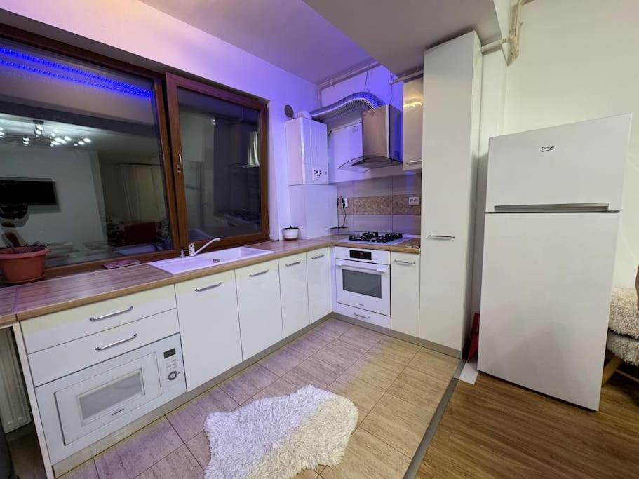 Solar 50, Private Parking, 2 Bedroom Appartamento Bucarest